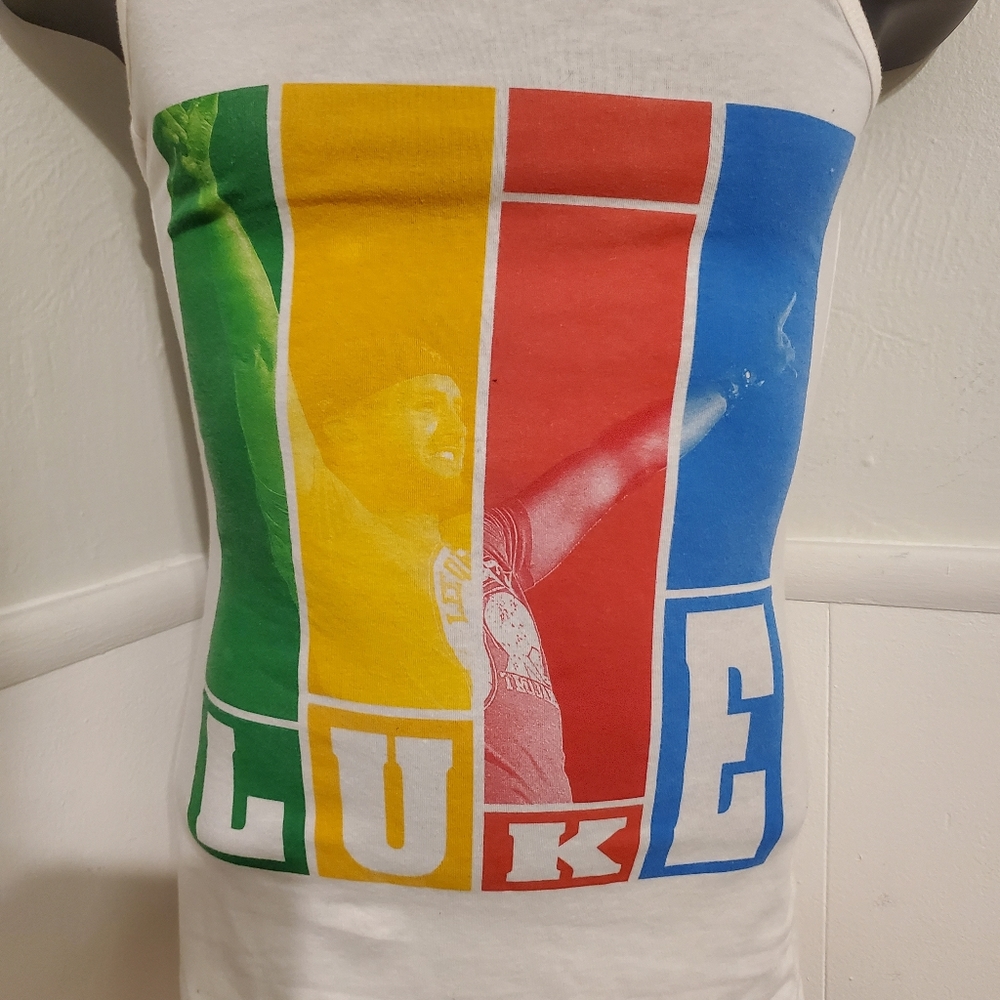 Luke Bryan T-Shirt Small
